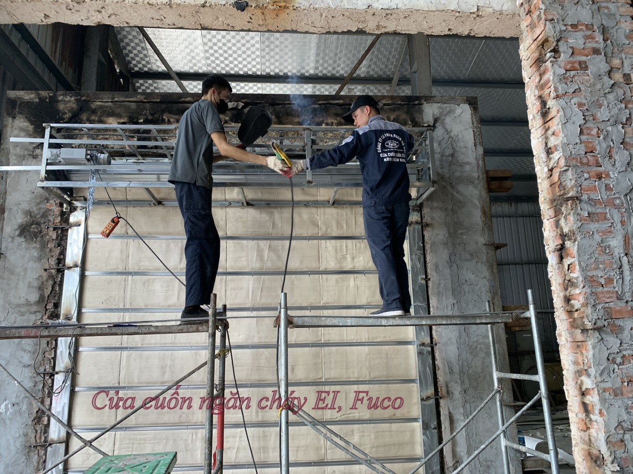 Cửa cuốn ngăn cháy, cách nhiệt EI60