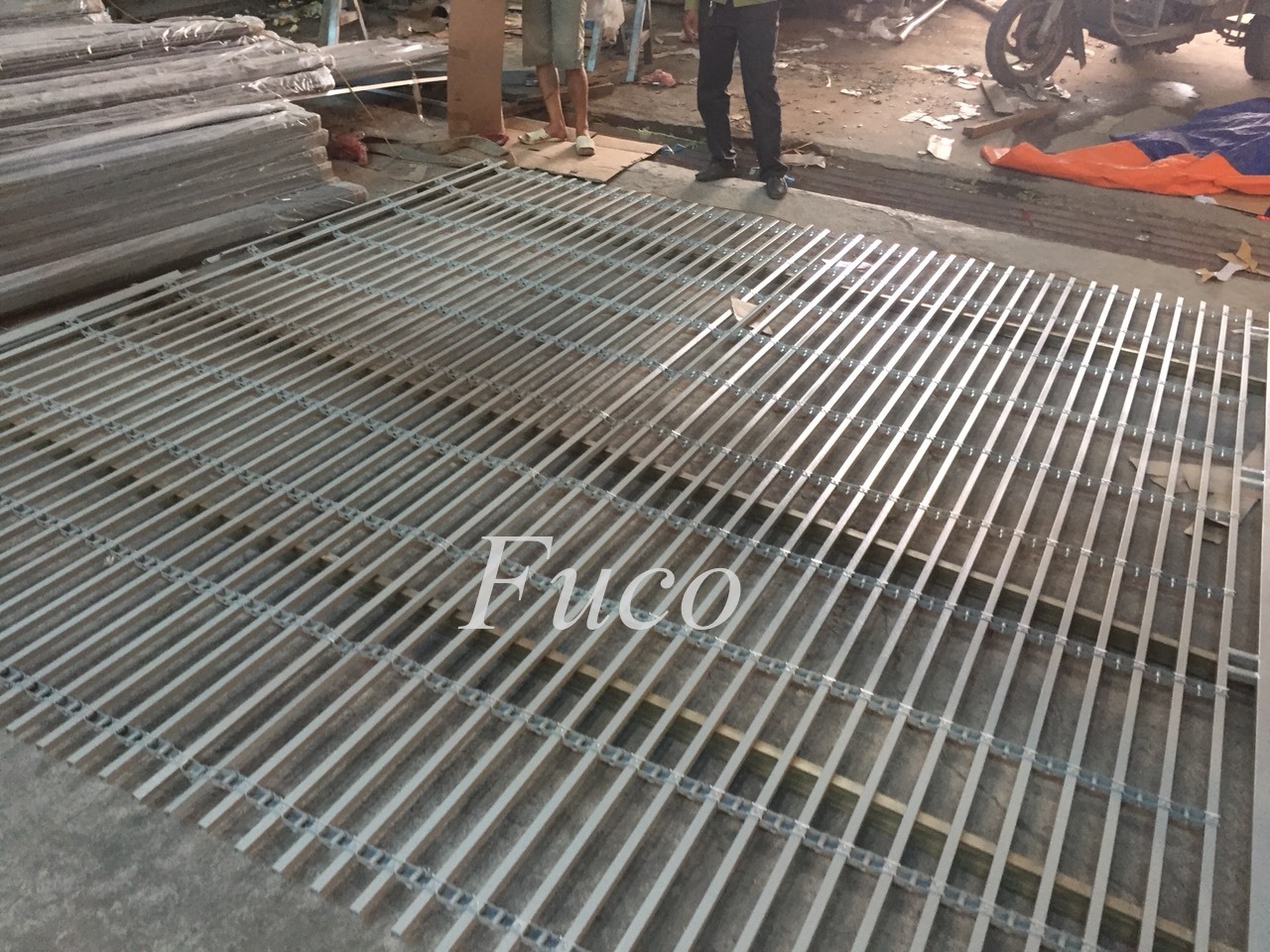 Cửa cuốn khớp thoáng song ngang inox 304