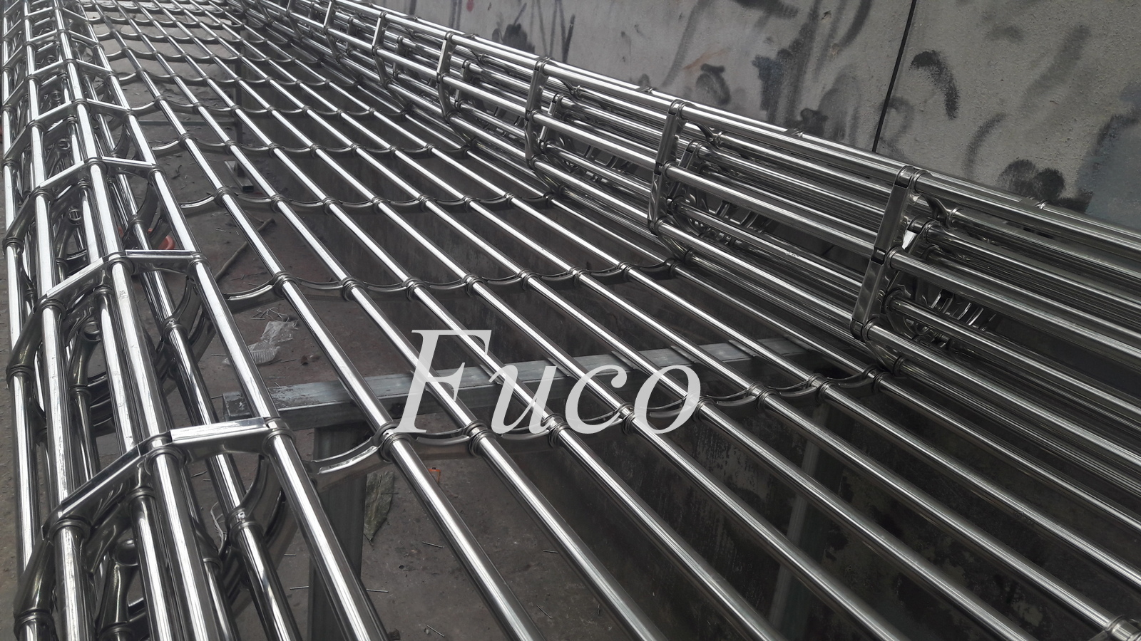 Cửa cuốn song ngang ống tròn 19 và phi 21, INOX 201 và INOX 304