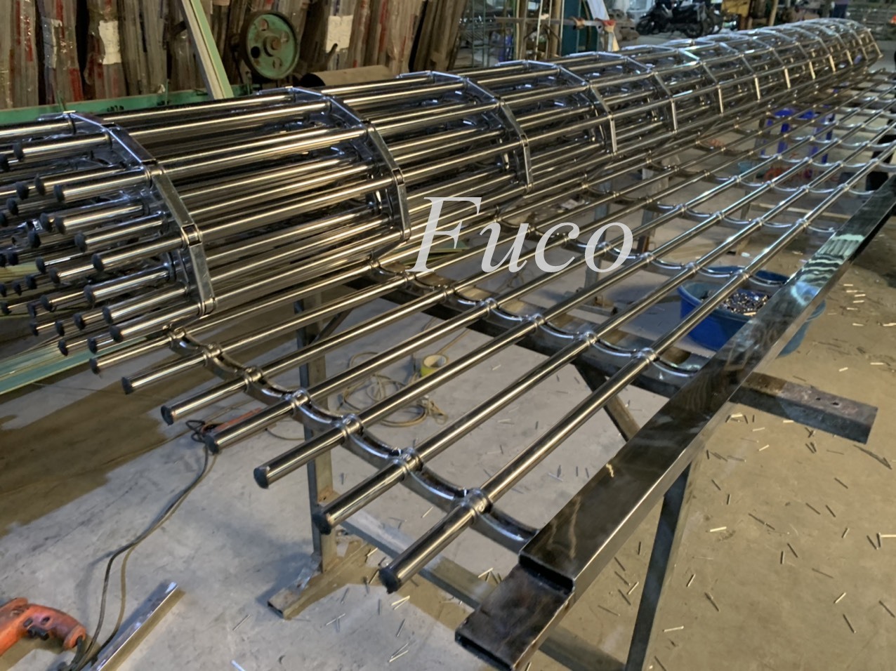 Cửa cuốn song ngang ống tròn 19 và phi 21, INOX 201 và INOX 304