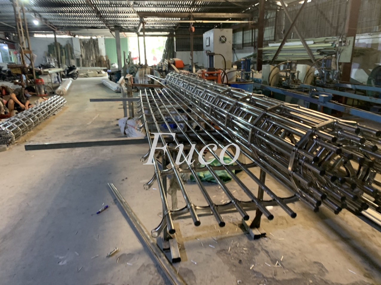 Cửa cuốn song ngang ống tròn 19 và phi 21, INOX 201 và INOX 304