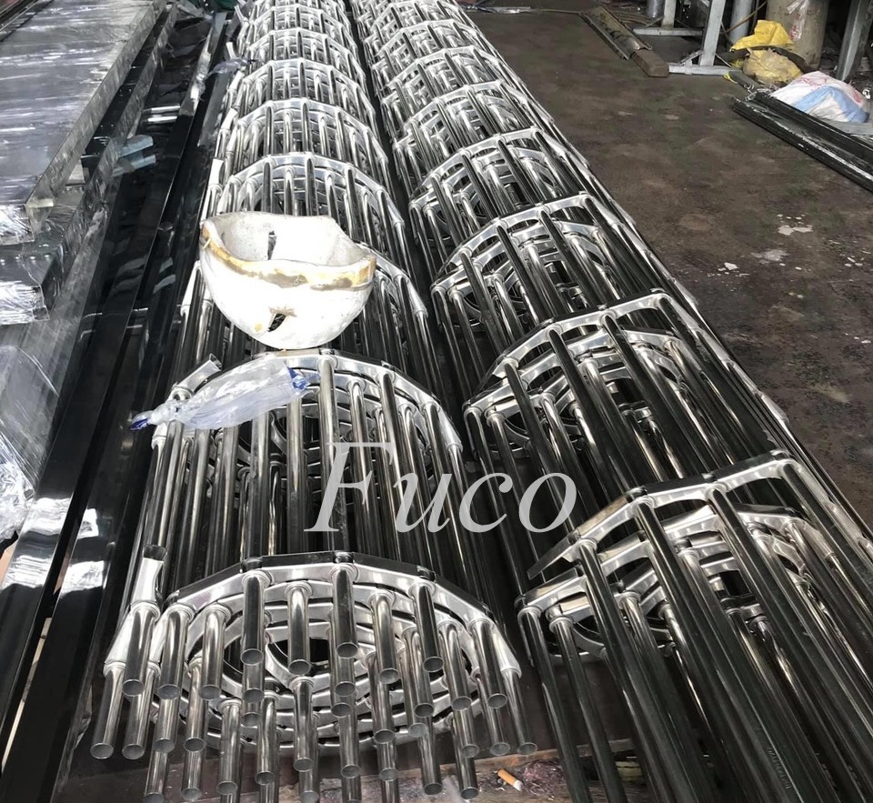 Cửa cuốn song ngang ống tròn 19 và phi 21, INOX 201 và INOX 304