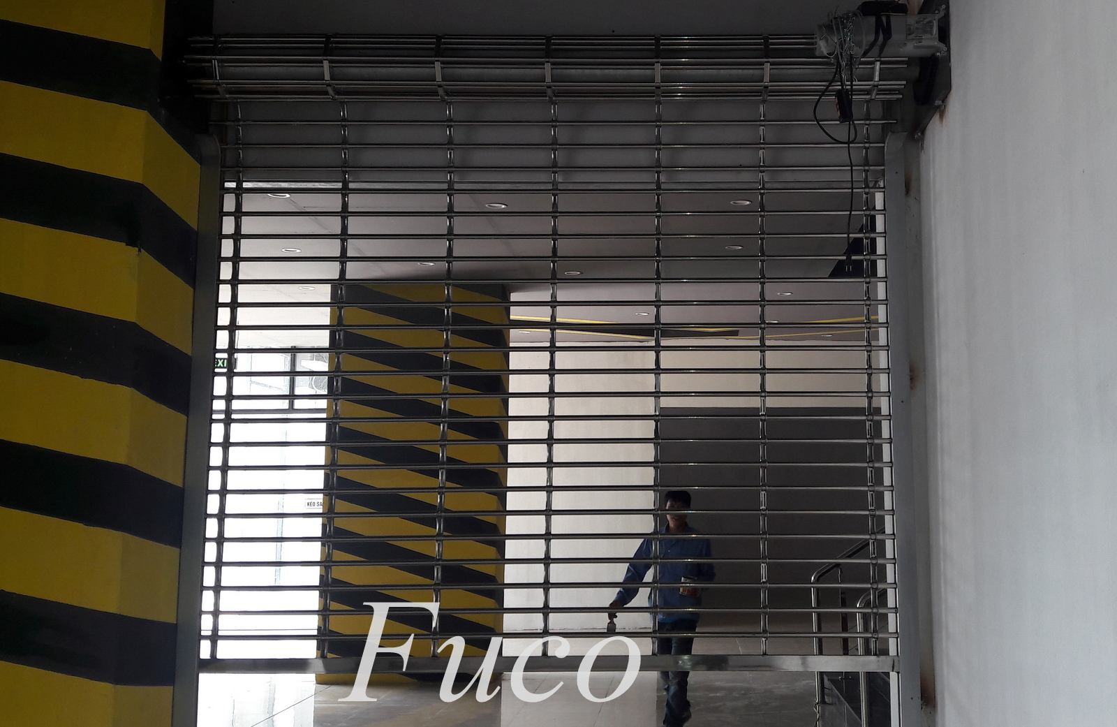 Cửa cuốn song ngang ống tròn 19 và phi 21, INOX 201 và INOX 304