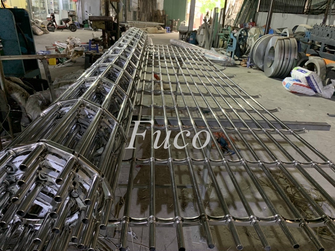 Cửa cuốn song ngang ống tròn 19 và phi 21, INOX 201 và INOX 304