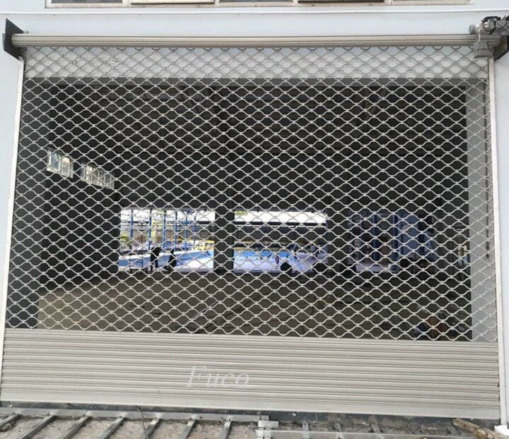 Cửa cuốn Mắt Võng tại  Quảng Bình