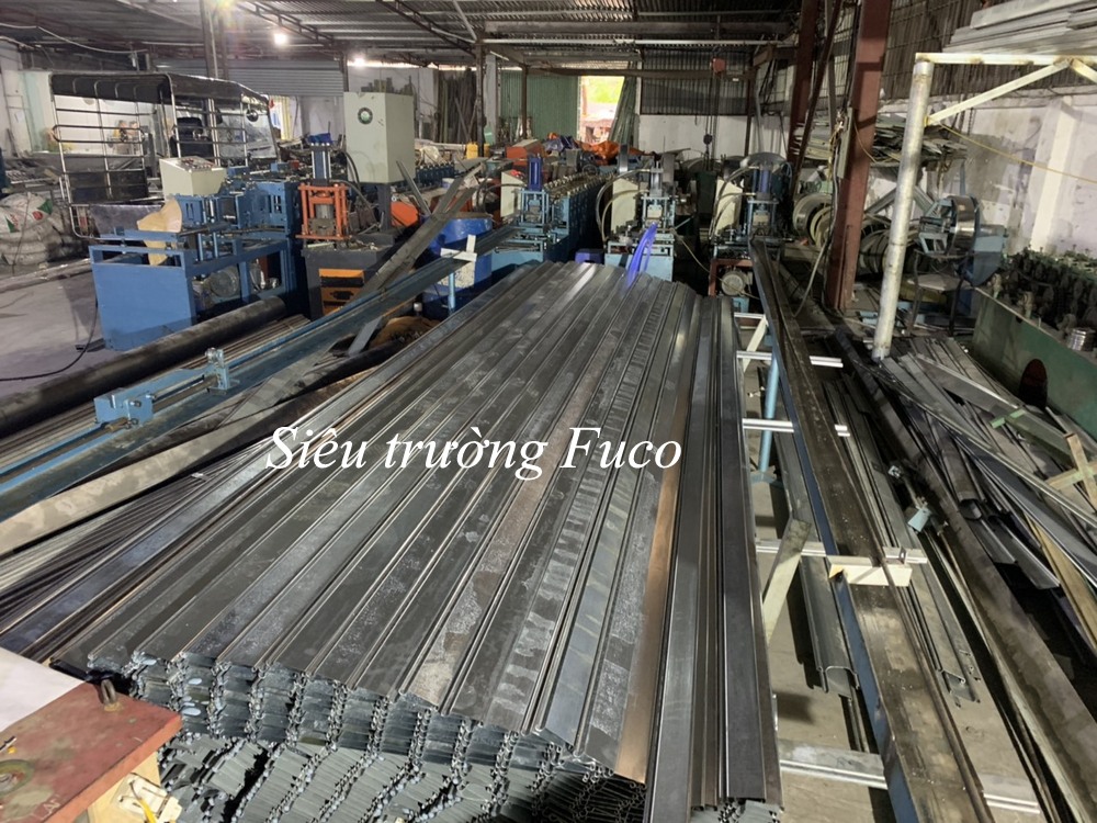 Cửa cuốn siêu trường ST85