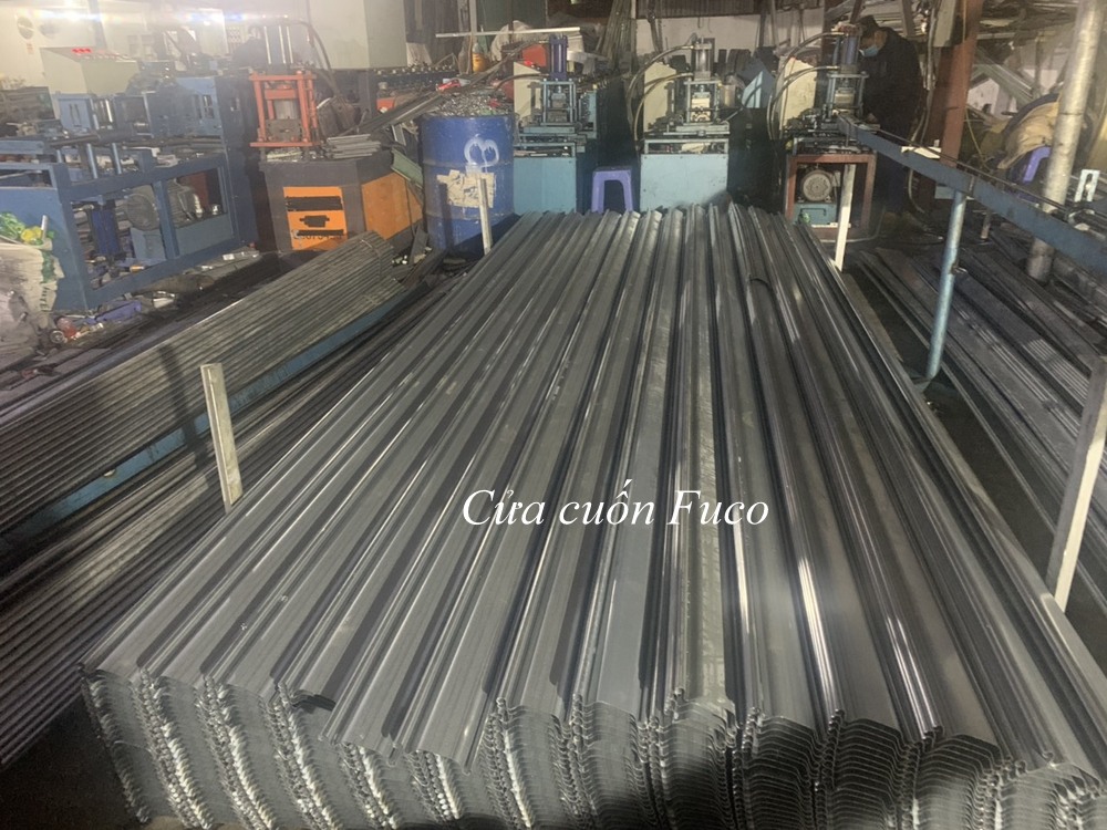 Cửa cuốn siêu trường ST85