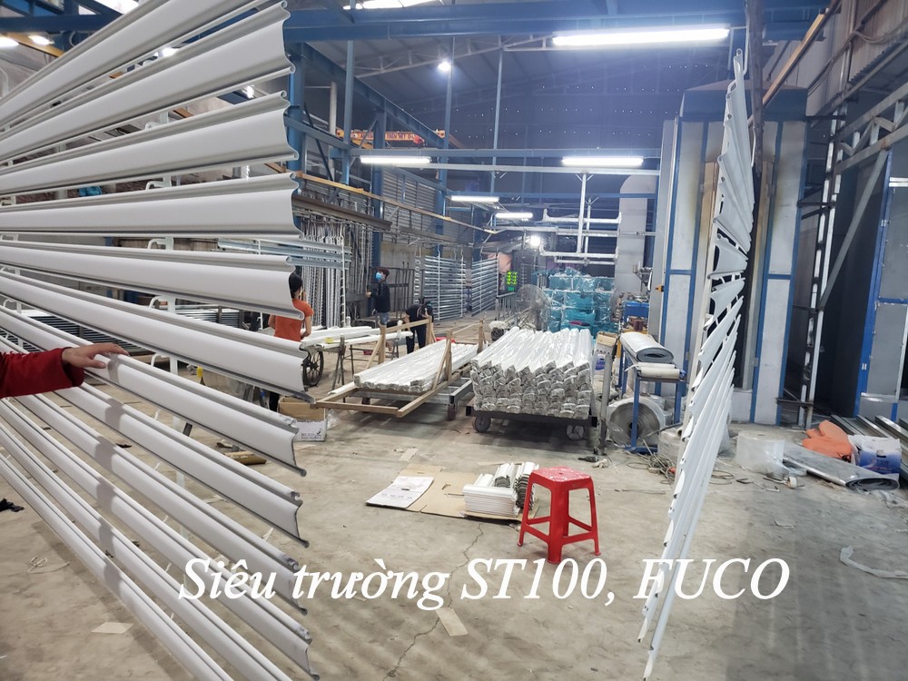 Cửa cuốn siêu trường ST100, Báo giá thi công lắp đặt cửa cuốn nhà xưởng công nghiệp