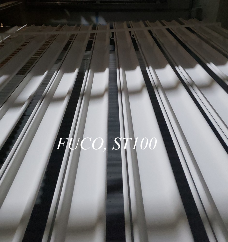 Cửa cuốn siêu trường ST100